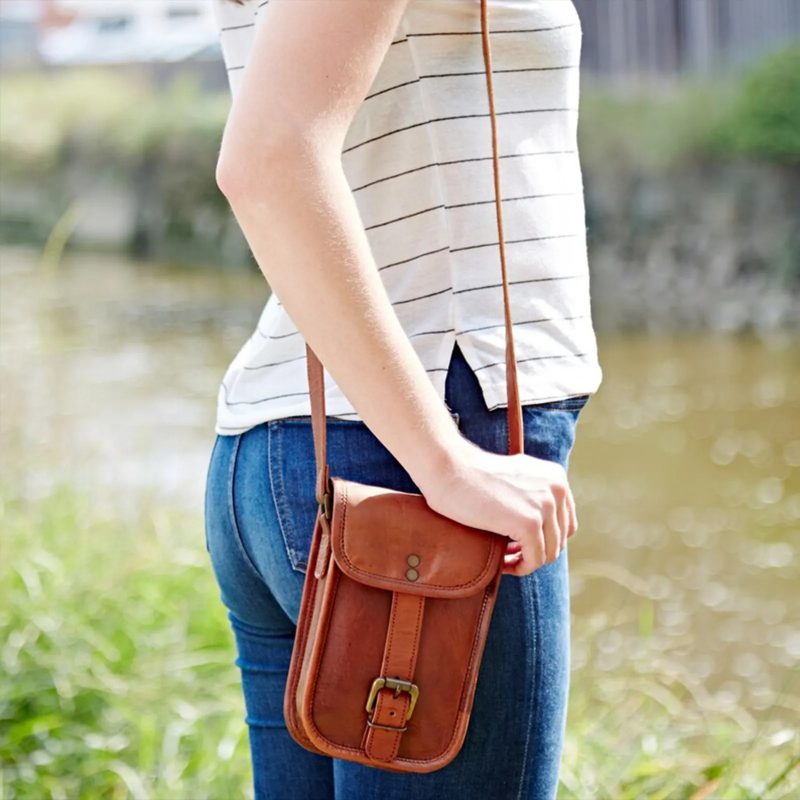 Craftshades – 5*7 Inch Handcrafted Mobile Sling Bag | 100% Genuine Goat Leather - Image 5