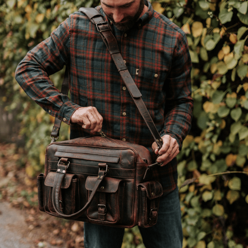 CRAFTSHADES ROOSEVELT BUFFALO LEATHER PILOT BAG - LARGE - Image 4