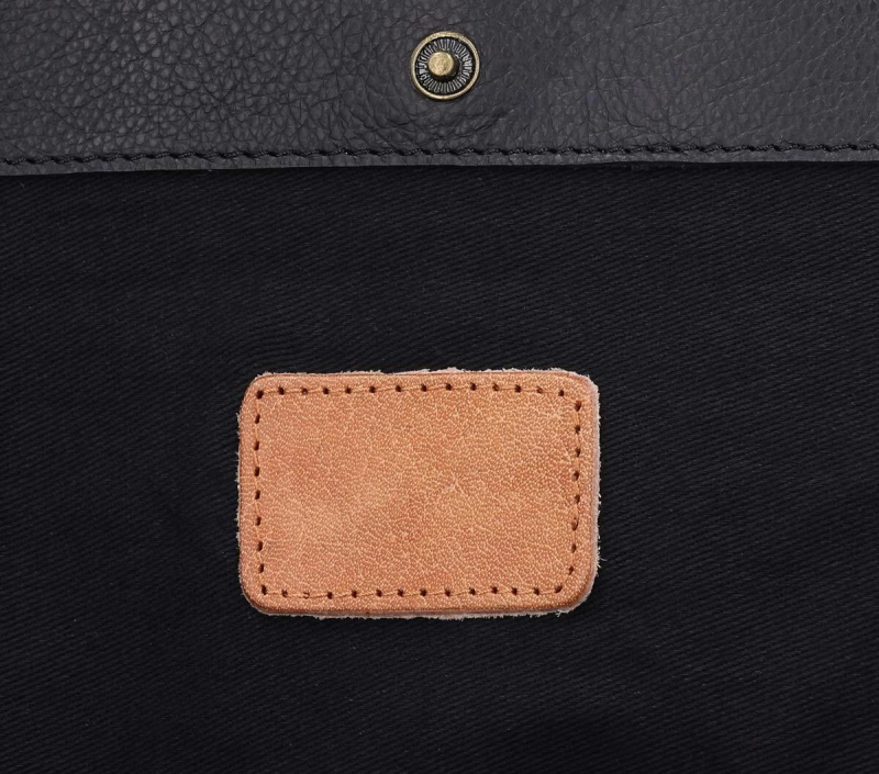 Premium Black Leather Pet Carrier Bag - Image 2